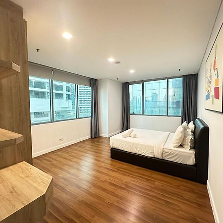 Summer Suites Klcc By Purple Orchid Kuala Lumpur Extérieur photo