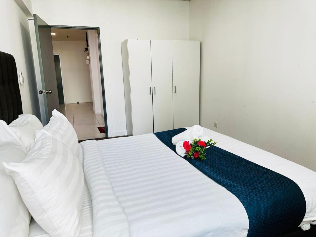 Summer Suites Klcc By Purple Orchid Kuala Lumpur Extérieur photo