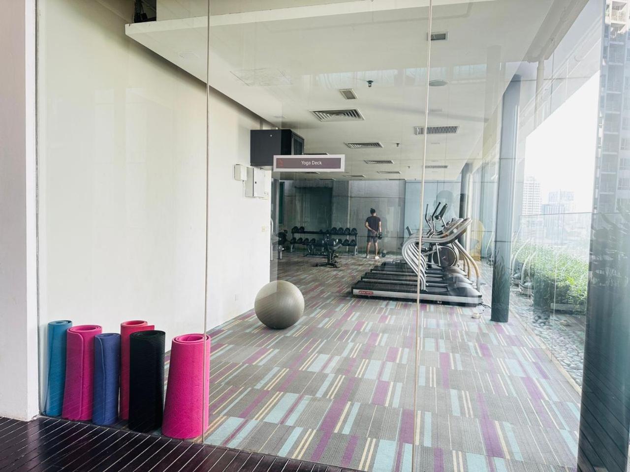 Summer Suites Klcc By Purple Orchid Kuala Lumpur Extérieur photo