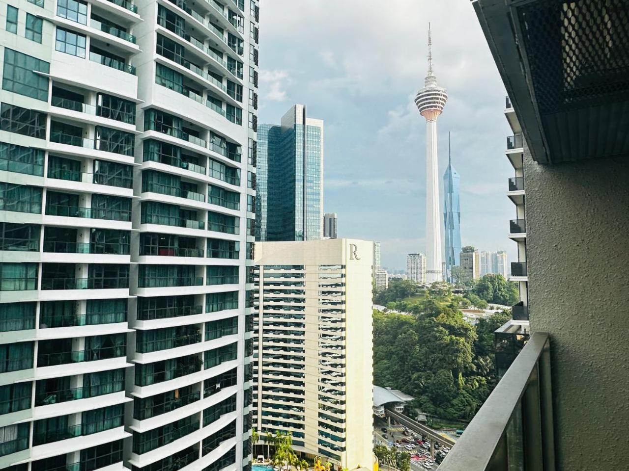 Summer Suites Klcc By Purple Orchid Kuala Lumpur Extérieur photo